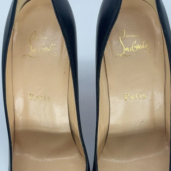 Christian Louboutin Black leather Pointed toe pumps 38 - Picture 3 of 8